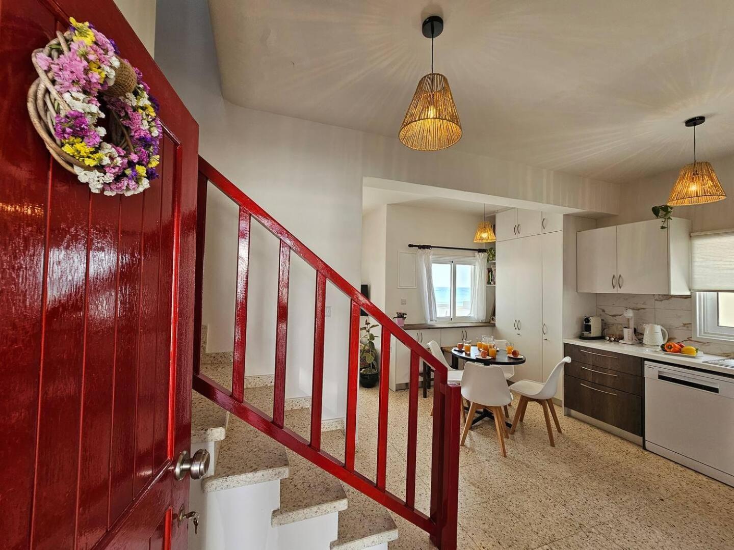Ammos Beachfront Villa Paradise Larnaca Bagian luar foto