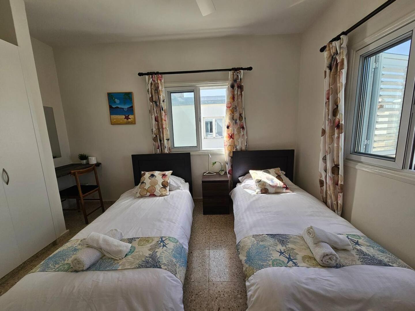 Ammos Beachfront Villa Paradise Larnaca Bagian luar foto