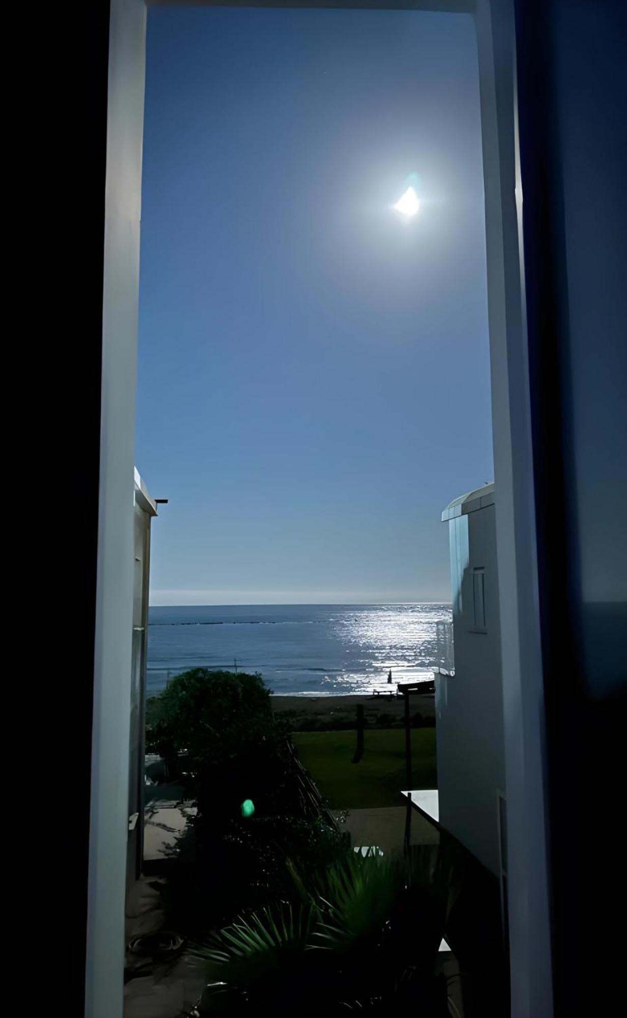 Ammos Beachfront Villa Paradise Larnaca Bagian luar foto